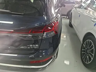 Audi Q4 e-tron 2023, 27000 км, за 134400 CNY - фото 8
