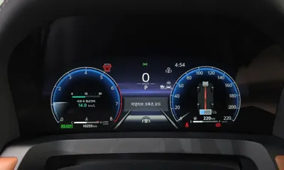 Toyota Alphard 2025, 10255 км, за 113000000 KRW - фото 8