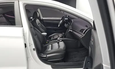Hyundai Avante 2018, 157369 км, за 7900000 KRW - фото 12