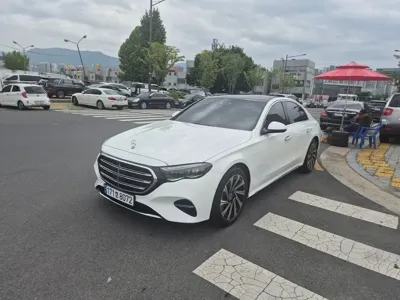 Mercedes-Benz E-Class · 2024 год