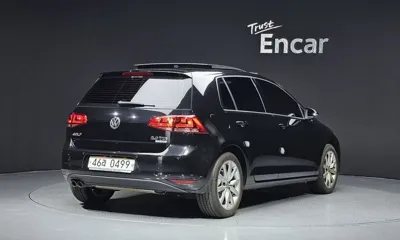 Volkswagen Golf 2016, 57130 км, за 13500000 KRW