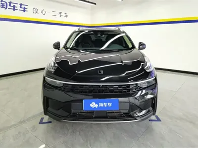 Lynk & Co 01 2022, 78800 км, за 76800 CNY