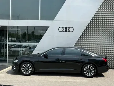 Audi A6L 2023, 35000 км, за 237300 CNY