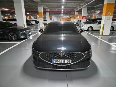 Genesis G90 · 2022 год