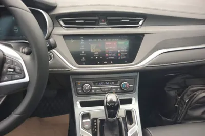 Geely Auto Emgrand 2021, 84500 км, за 50971.17 CNY - фото 15