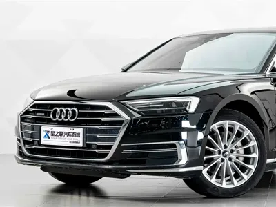 Audi A8 2021, 68000 км, за 326000 CNY