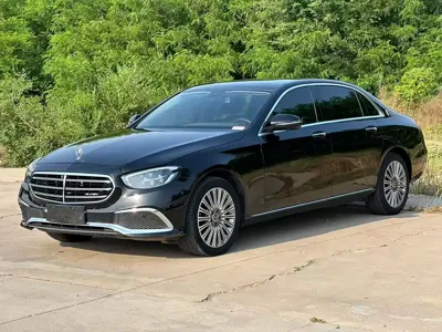 Mercedes-Benz E-Class · 2023 год