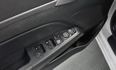 Hyundai Avante 2016, 108114 км, за 7900000 KRW - фото 18
