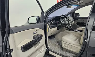 Kia Canival 2019, 211783 км, за 7900000 KRW - фото 10