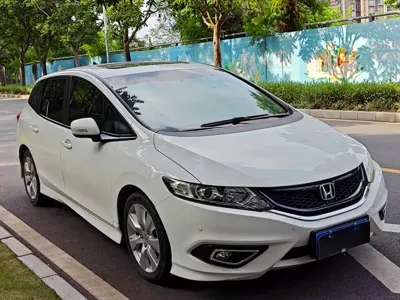Honda Jade 2015, 140000 км, за 42800 CNY
