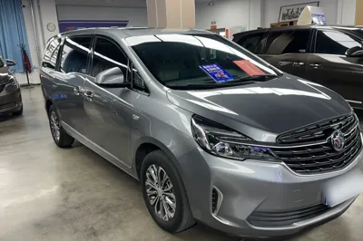 Buick GL8 2021, 97500 км, за 131836.32 CNY