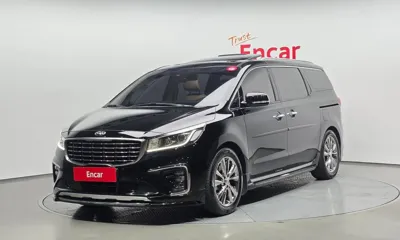 Kia Canival · 2020 год