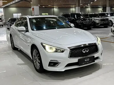Infiniti Q50L 2018, 80000 км, за 66800 CNY