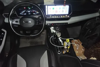 Geely Auto Binray 2024, 77300 км, за 51241.71 CNY - фото 10