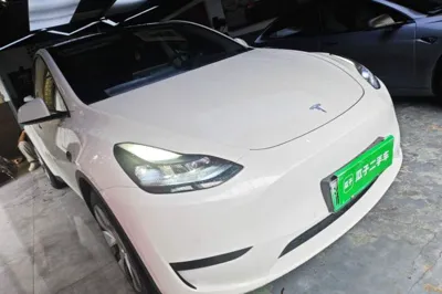 Tesla Model Y 2022, 44700 км, за 188691.23 CNY