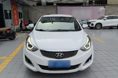 Hyundai Elantra (5th Generation 2016, 107100 км, за 42855.83 CNY