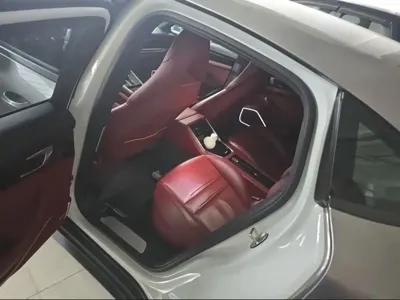 Porsche Panamera 2019, 70000 км, за 420000 CNY
