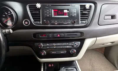 Kia Canival 2016, 134642 км, за 9900000 KRW - фото 15