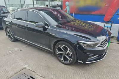 Volkswagen Magotan 2023, 31600 км, за 150269.11 CNY