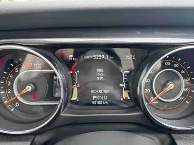 Jeep Wrangler 2024, 55000 км, за 232600 CNY - фото 14