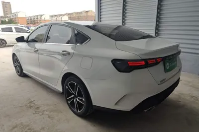 Geely Auto Binray 2022, 40800 км, за 58004.75 CNY