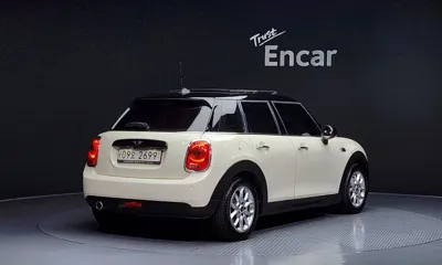 MINI Cooper 2018, 69118 км, за 10400000 KRW