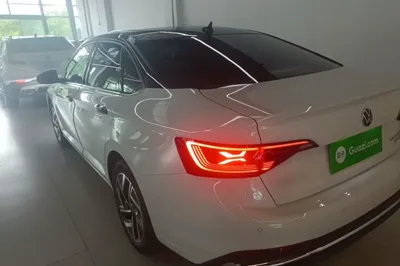 Volkswagen Sagitar 2026, 8400 км, за 107755.88 CNY