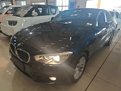 BMW 1 Series (Import) · 2015 год