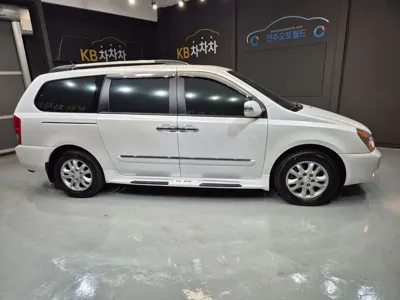 Kia Canival 2013, 129725 км, за 5300000 KRW