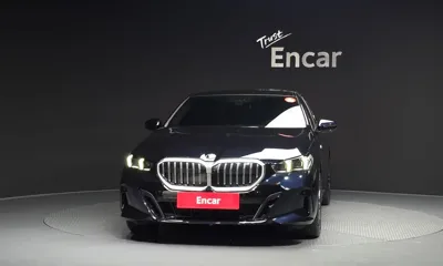 BMW 5-Series 2024, 13702 км, за 51800000 KRW