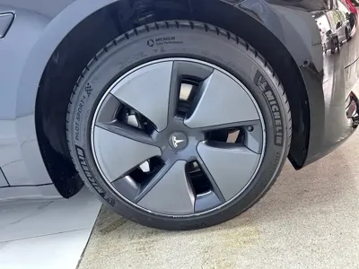 Tesla Model 3 2021, 88000 км, за 113800 CNY - фото 8
