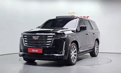 Cadillac Escalade · 2022 год