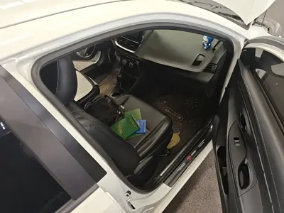 Toyota Yaris L 2021, 90500 км, за 31300 CNY - фото 11
