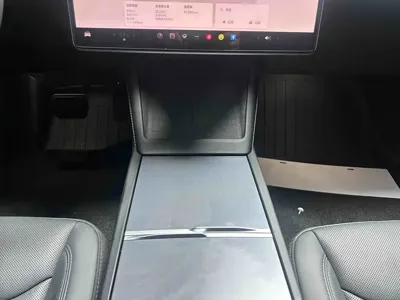 Tesla Model 3 2025, 21300 км, за 211800 CNY - фото 9