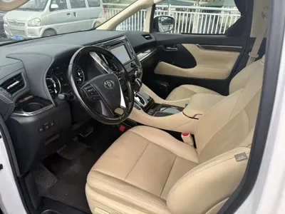 Toyota Alphard 2020, 120000 км, за 458000 CNY