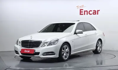 Mercedes-Benz E-Class · 2012 год