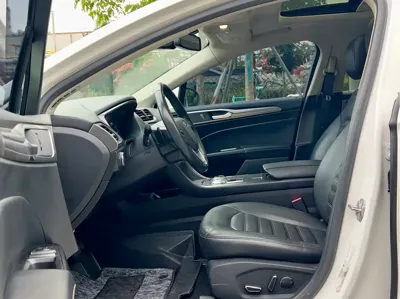 Ford Mondeo 2017, 60000 км, за 45800 CNY - фото 8