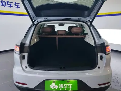 Leapmotor Leapmotor C11 2025, 14700 км, за 128800 CNY
