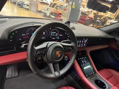 Porsche Taycan 2024, 24312 км, за 91000000 KRW - фото 9