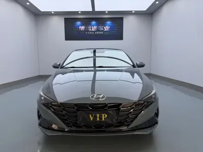 Hyundai Elantra 2023, 32000 км, за 82000 CNY