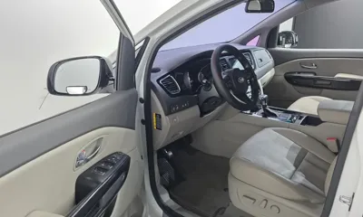 Kia Canival 2018, 132653 км, за 11900000 KRW - фото 11