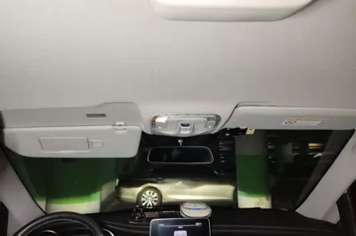 Mercedes-Benz V-Class 2018, 61200 км, за 184219.45 CNY - фото 18
