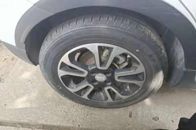 Geely Auto Vision X3 2017, 88500 км, за 39547.15 CNY - фото 10