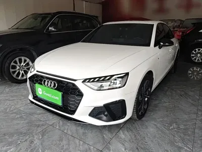 Audi A4L 2023, 76800 км, за 134200 CNY - фото 1