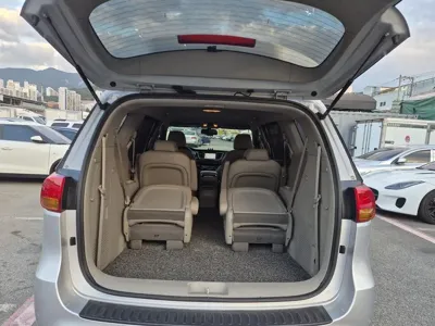 Kia Canival 2017, 282290 км, за 5900000 KRW - фото 6