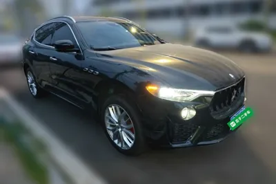Maserati Levante 2022, 50400 км, за 381016.09 CNY