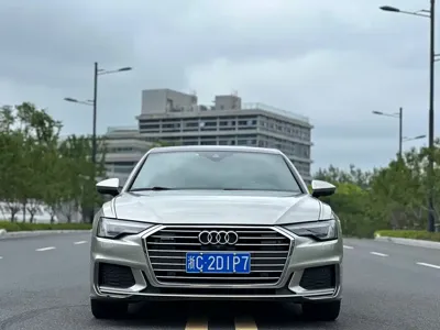 Audi A6L 2019, 108000 км, за 168800 CNY