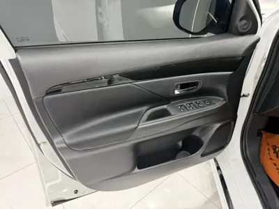 Mitsubishi Outlander 2022, 32000 км, за 109800 CNY - фото 8