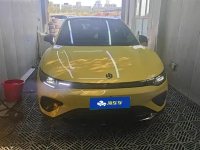 Leapmotor 零跑Lafa5 2026, 1400 км, за 98300 CNY - фото 2