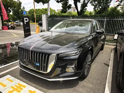 Hongqi Hongqi H5 · 2026 год